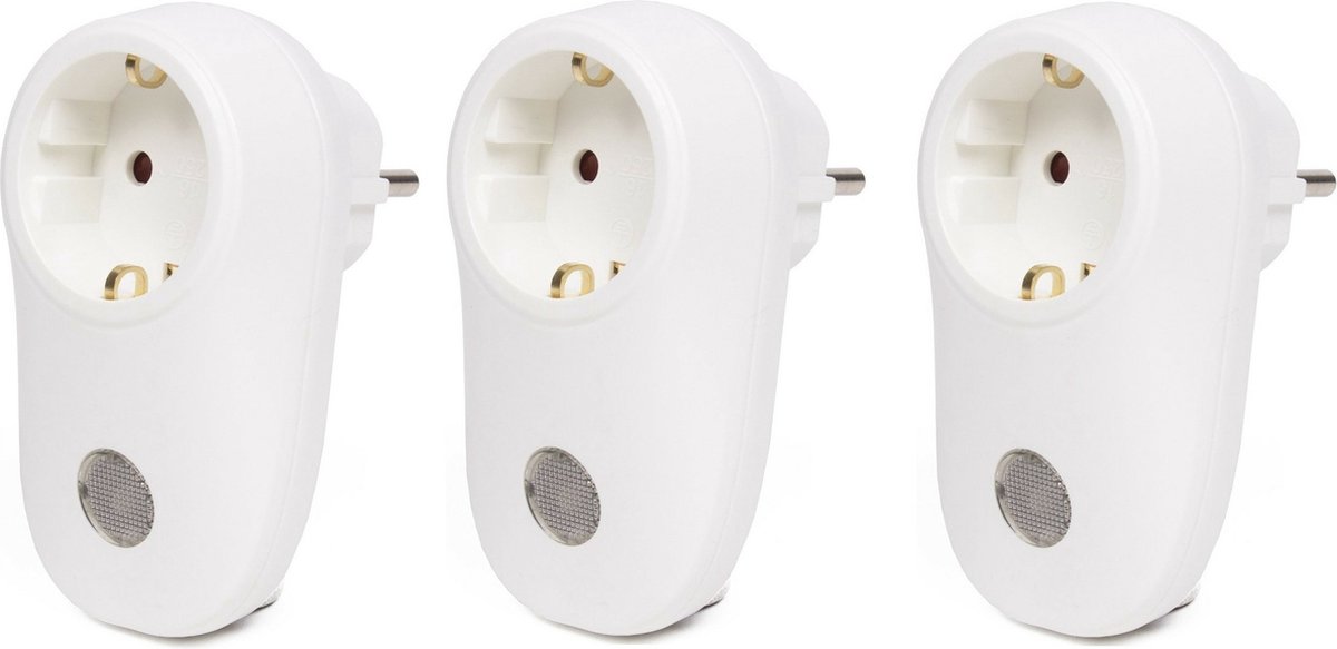 Multipak van 3x stuks benson stekkers wit met lichtsensor - Stekkerslamp - Stopcontact