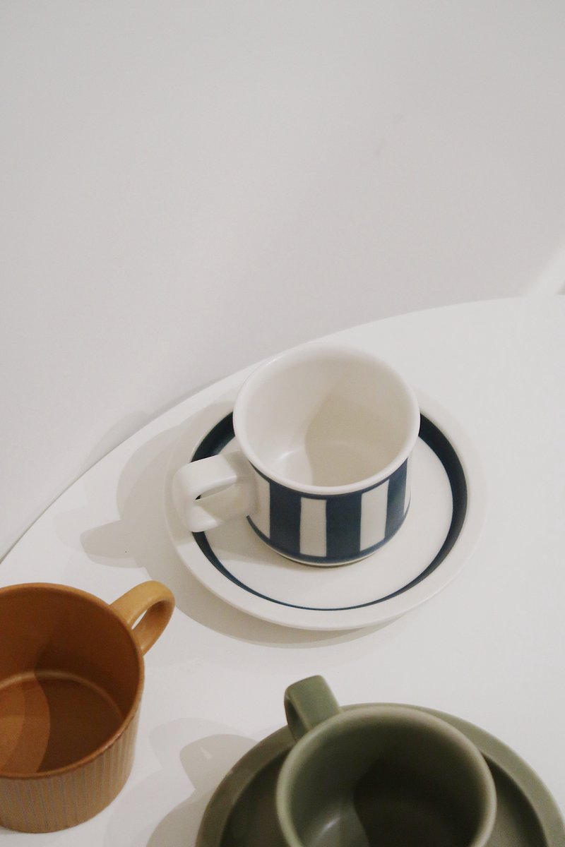 4-th Market Japanse Ambachtelijk Stilk Koffie Cup - Wit en Blauw strip- 220 ml- Koffie Beker