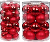 50x stuks glazen kerstballen rood mix 4 en 6 cm glans en mat - Kerstversiering/kerstboomversiering