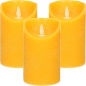 3x Oker gele LED kaarsen / stompkaarsen 12,5 cm - Luxe kaarsen op batterijen met bewegende vlam