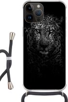 Geschikt voorApple Iphone 14 Pro Max - Crossbody Case - Luipaard - Zwart - Wit - Siliconen - Crossbody - Backcover met Koord - Telefoonhoesje met koord - Hoesje met touw