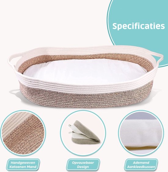 Wieg met matras en kussen. Detailopname van de handgeweven mand, opvouwbaar ontwerp en ademende matras.