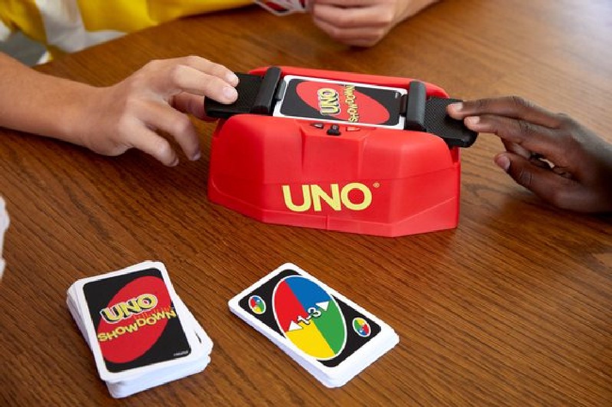 UNO Showdown - Mattel Games - Jeu de cartes, Jeux