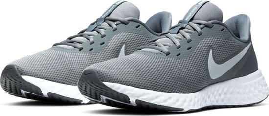 Nike - Revolution 5 - Heren Hardloopschoenen - 40.5 - Grijs