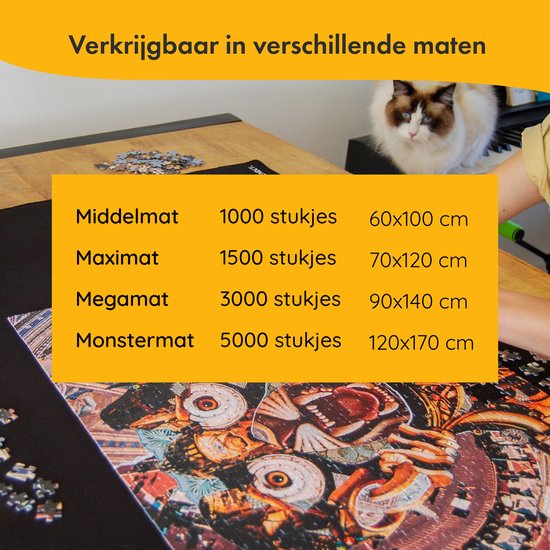 Een zwarte puzzelmat met een gedetailleerde mozaïekpuzzel van een katachtige. Een tekstblok toont beschikbare maten: 1000, 1500, 3000 en 5000 stukjes met bijbehorende afmetingen.