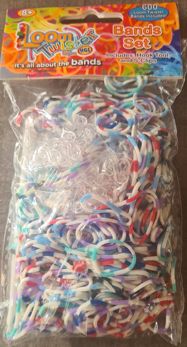 Loom Bandjes - Gestreept - Rood - Wit - Blauw - Zwart - 600 stuks - Loombandjes - Loomelastiekjes - Elastiekjes - Inlcusief S-Clips / Haakjes - Loom Twister