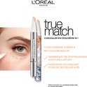 Stylo correcteur True Match L'Oréal Paris enrichi en acide hyaluronique pour l'hydratation et la réduction des ridules.
