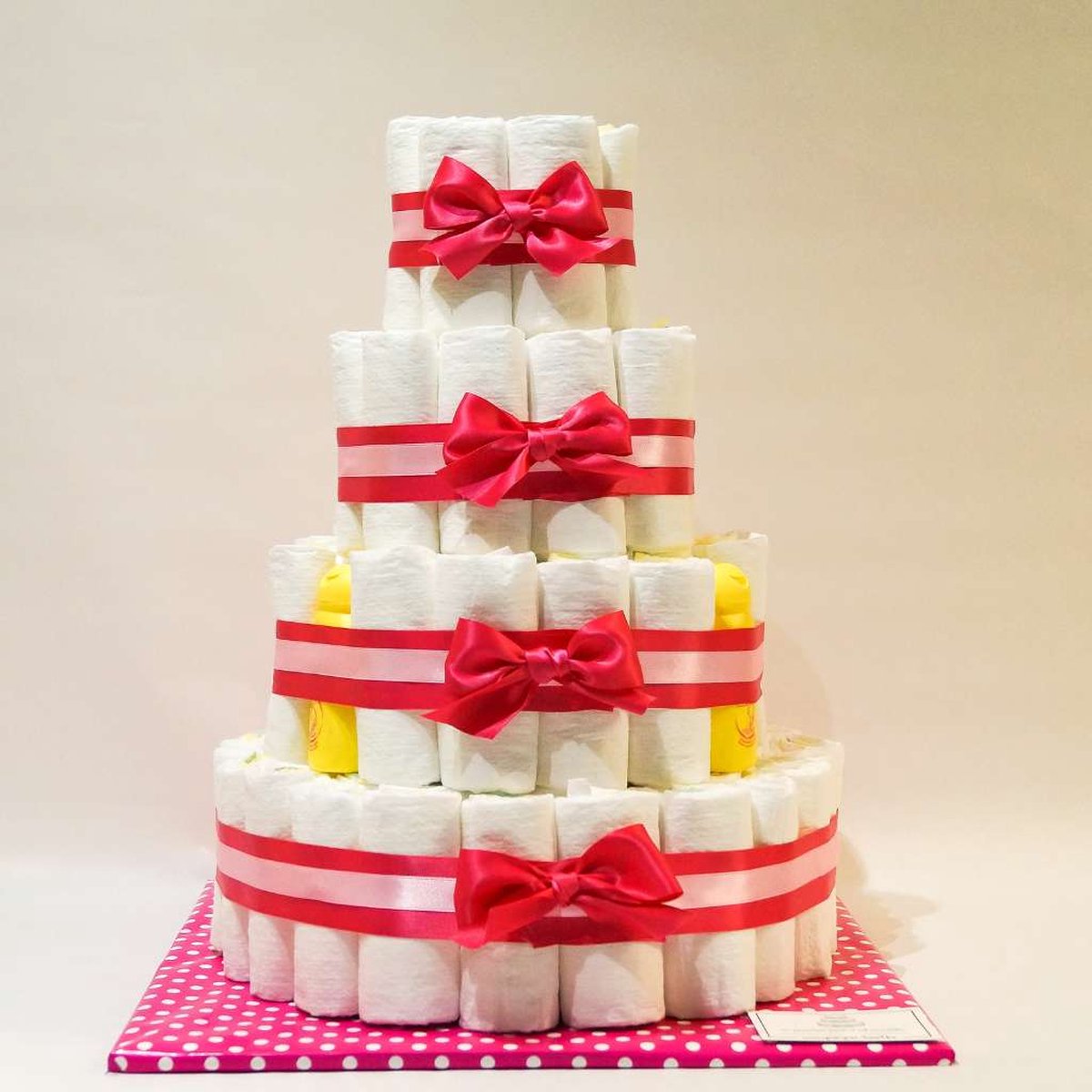 Goedkoopste Pampertaart - luiertaart - meisje - 4 laags - roze - mini Zwitsal 98 luiers maat 3