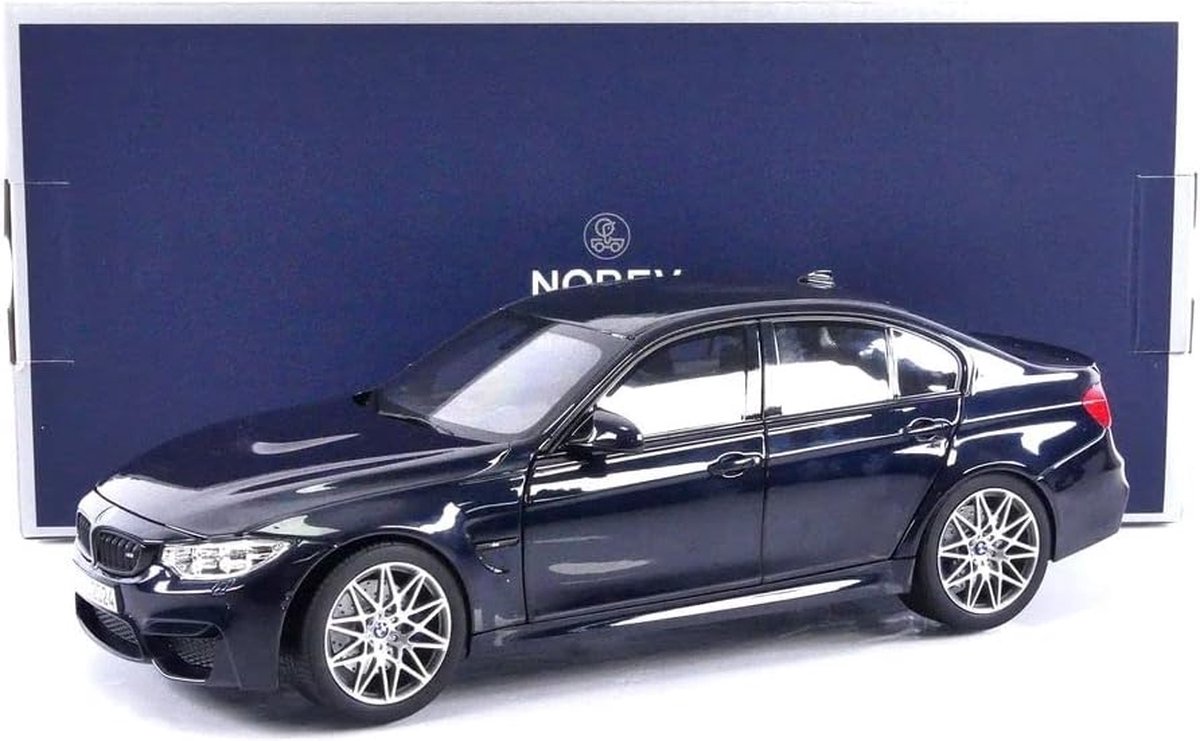 Voiture miniature BMW 335i berline noire 19 x 7 x 6 cm - Échelle 1:24 -  Voiture