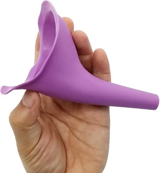 Plastuit / Festival / Reis / Vrouwen / Staand plassen / Reizen / Feest / Carnaval / 4 daagse