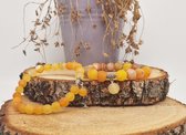 Handgemaakte Natuursteen Armbanden "Oranje frosted agaat" 10 mm - Met Natuursteen Hanger - Een bijzonder cadeau voor vrienden en familie