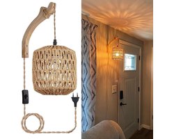 Wandlamp hout binnen, Vintage wandlamp met gevlochten rotan 