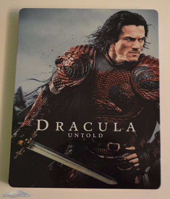 Steelbook van Dracula Untold met artwork van Dracula met zwaard.