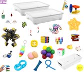 Happy Trendz® - Fidget Box 2024 Special - 21 fidget toys knuffels en meer!! - Nieuwe anti stress box gevuld met 21 stuks anti stress toys + keychains + school - thuis - vakantie - Cadeau