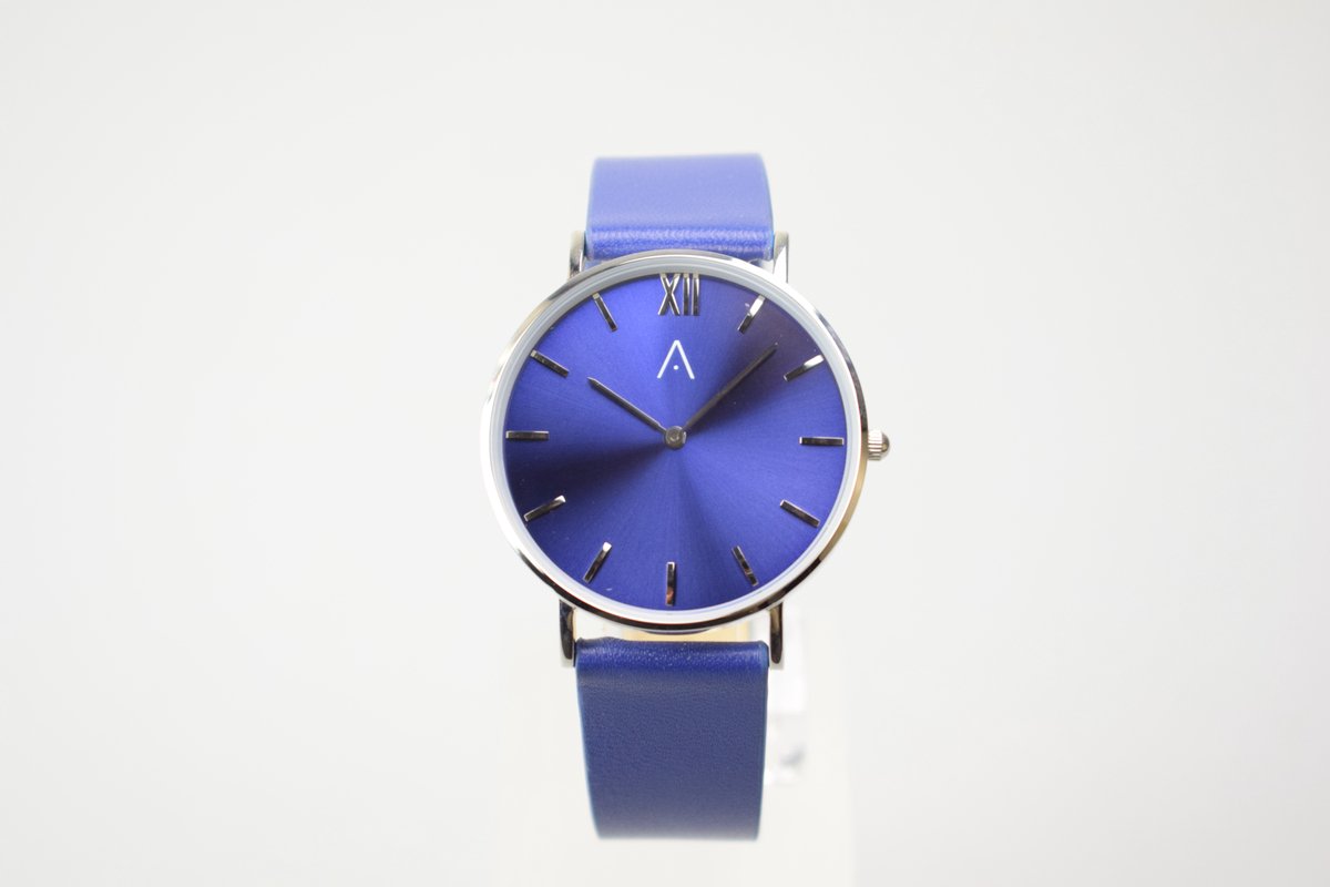 Amazing Jewelry Blue Classic Watch