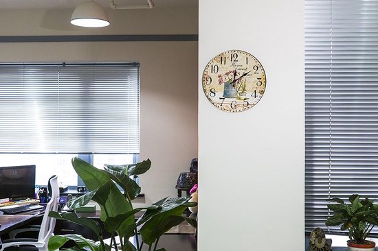 Scandinavische Houten Wandklok | Natuurlijke look, stijlvolle tijd – Storebay.nl