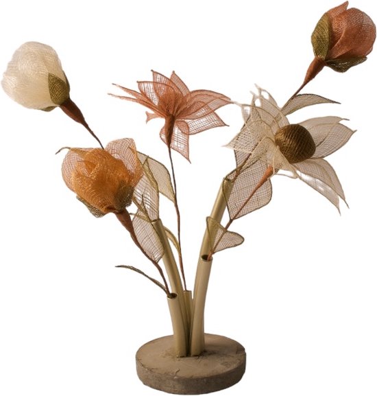 WinQ Creatieve vaas met Abaca Kunstbloemen - vaas goud met betonvoet - 5 takken bloemen