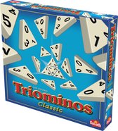 Triominos Classic speldoos met veel witte driehoekige tegels met zwarte cijfers op een blauwe achtergrond.