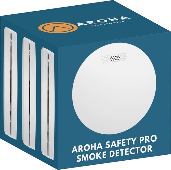 Doos met Aroha Safety Pro rookmelder. Witte ronde melder op voorkant. Zijkant toont drie witte, platte rookmelders. Tekst: "AROHA Safety Pro Smoke Detector".