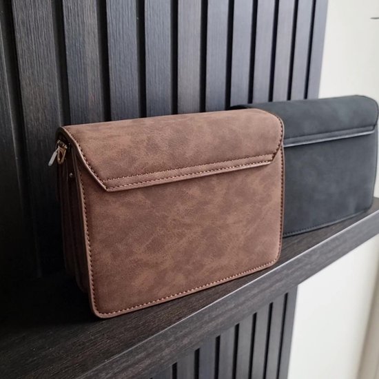 Catwalk Collection Handbags - Dames Leren Crossbody Tas - Middelgrote Messenger Bag - Meerdere Vakken - Louisa - Zwart
