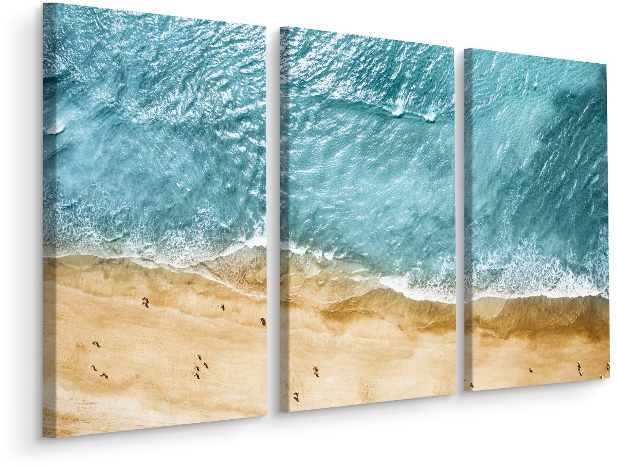 karo-art Schilderij - Luchtfoto van de oceaan en het strand, 3 luik, premium print Multikleur