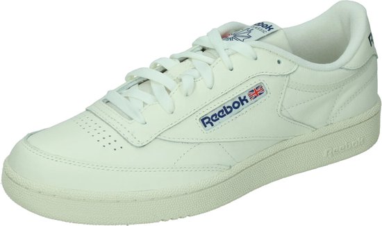 Reebok club c 85 in de kleur ecru.