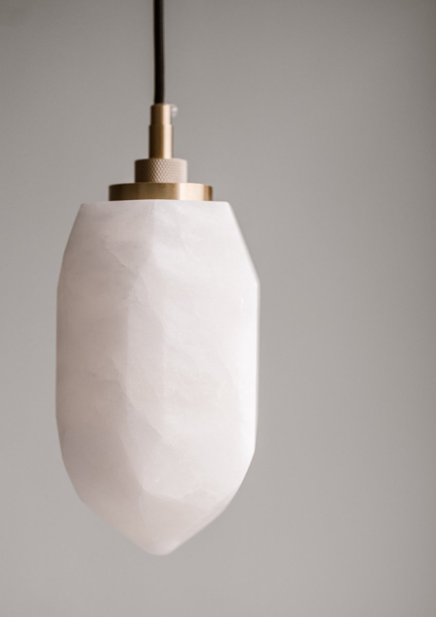 Alabaster (albast) natuursteen hanglamp – lamp van beige | Design stenen lamp met goud