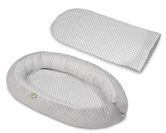 Babynest 80x55 cm | Grijze diamanten op wit en grijs