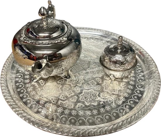 Alvinlite Kleine vintage Turkse koffiepotset, Turkse theeservies met 6 koffiekopjes, gouden wijnkaraf en glazen set, Turkse koperen koffiekopset voor thuis theekransje 21,5 x 13 cm