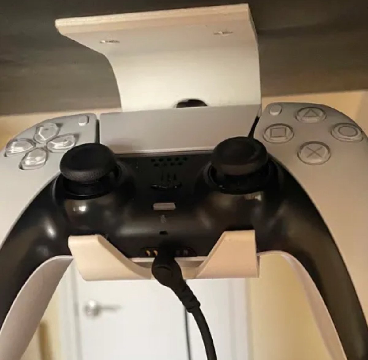 PS5 controller Hanger