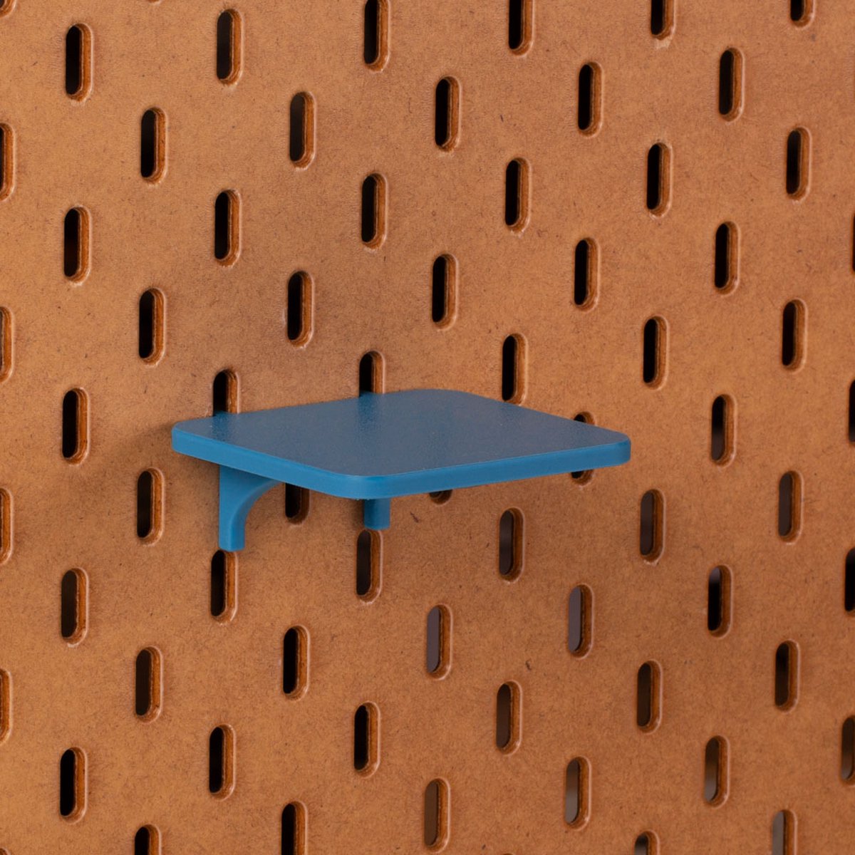 Standaard plankje vlak voor Ikea Skadis Pegboard 8x7,5 cm - Blauw - Display