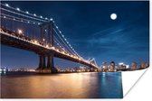 Maanlicht over de brug van Manhattan Poster 60x40 cm - Foto print op Poster (wanddecoratie woonkamer / slaapkamer) / Amerikaanse steden Poster