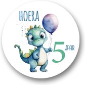 Sluitsticker Hoera 5 jaar Dino | Traktatie Sticker | Dino sticker | 40 mm | Sluitzegel Feest | Sluitsticker | Chique inpakken | Traktatie - Verjaardag - Feest - Kinderfeest - Kinderverjaardag