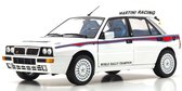 Het 1:18 Diecast model van de Lancia Delta HF Intergrale Martini 6 van 1992 in White. De fabrikant van het schaalmodel is Kyosho.Dit model is alleen online beschikbaar