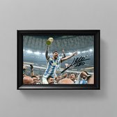 Lionel Messi Ingelijste Handtekening – 15 x 10cm In Klassiek Zwart Frame – Gedrukte handtekening – Paris Saint Germain - PSG - Voetbal - Football - FC Barcelona