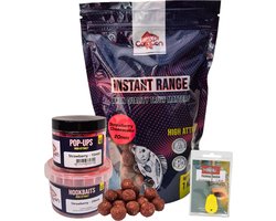 foto van High Attract Voerpakket 'Strawberry Red' - Karper voer/boilies - Voordeelpakket voor vissers - Visset - Met 20mm Instant Range Boilies, Pop Ups, Hookbaits & Boilienaald