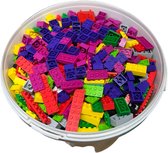 Biobuddi MIX van 3500 bouwstenen (compatible met o.a. LEGO) meer dan 3,5 kg in grote volle 10 liter emmer + 6 x bouwplaat 25.5 cm x 25.5 cm