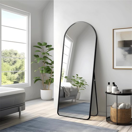 Volledige lengte vloerspiegel met standaard gebogen stijl voor slaapkamer dressing spiegel full body muur spiegel (zwart, 65 x 22 inch)