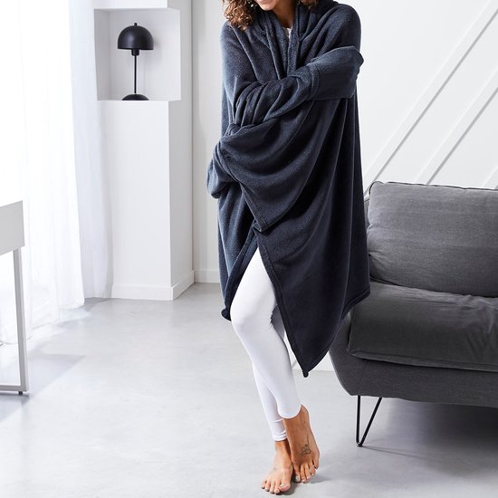 Hoodie fleece plaid deken met extra stuk voor warme handen - bespaar energie met deze plaid - kleur fusian grijs