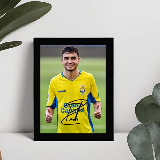 Pedri Kunst - Gedrukte handtekening - 10 x 15 cm - In Klassiek Zwart Frame - Las Palmas - FC Barcelona - Rookie - Ingelijste foto - Voetbal
