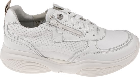 Sneaker blanche en cuir avec fermeture éclair et lacets, détails perforés et boucle beige à l'arrière.