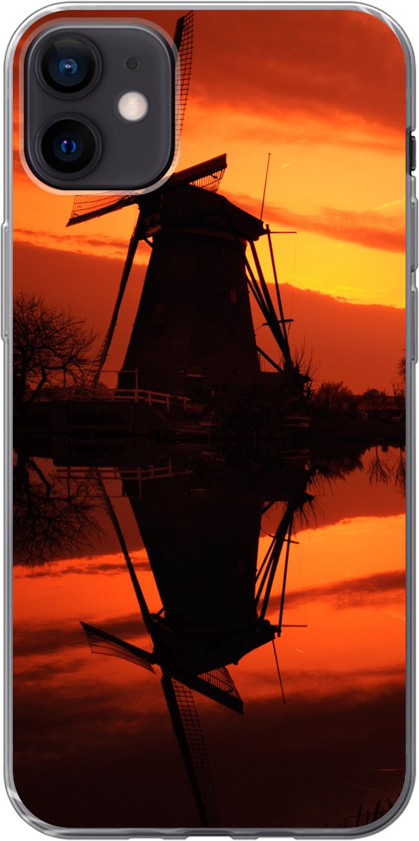 Telefoonhoesje Geschikt voor iPhone 12 mini hoesje - Molens tijdens zonsondergang - Siliconen Telefoonhoesje Telefoonhoesje
