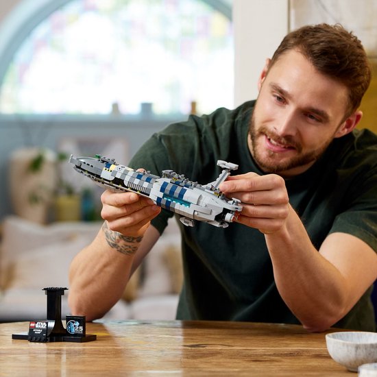 LEGO Star Wars Invisible Hand™ - 75377 | bol