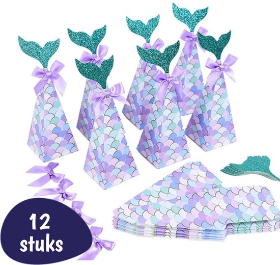 Twaalf zeemeerminnen traktatiedoosjes, gedeeltelijk gevouwen en platte stukken, met glitterende staarten en lavendel strikken.