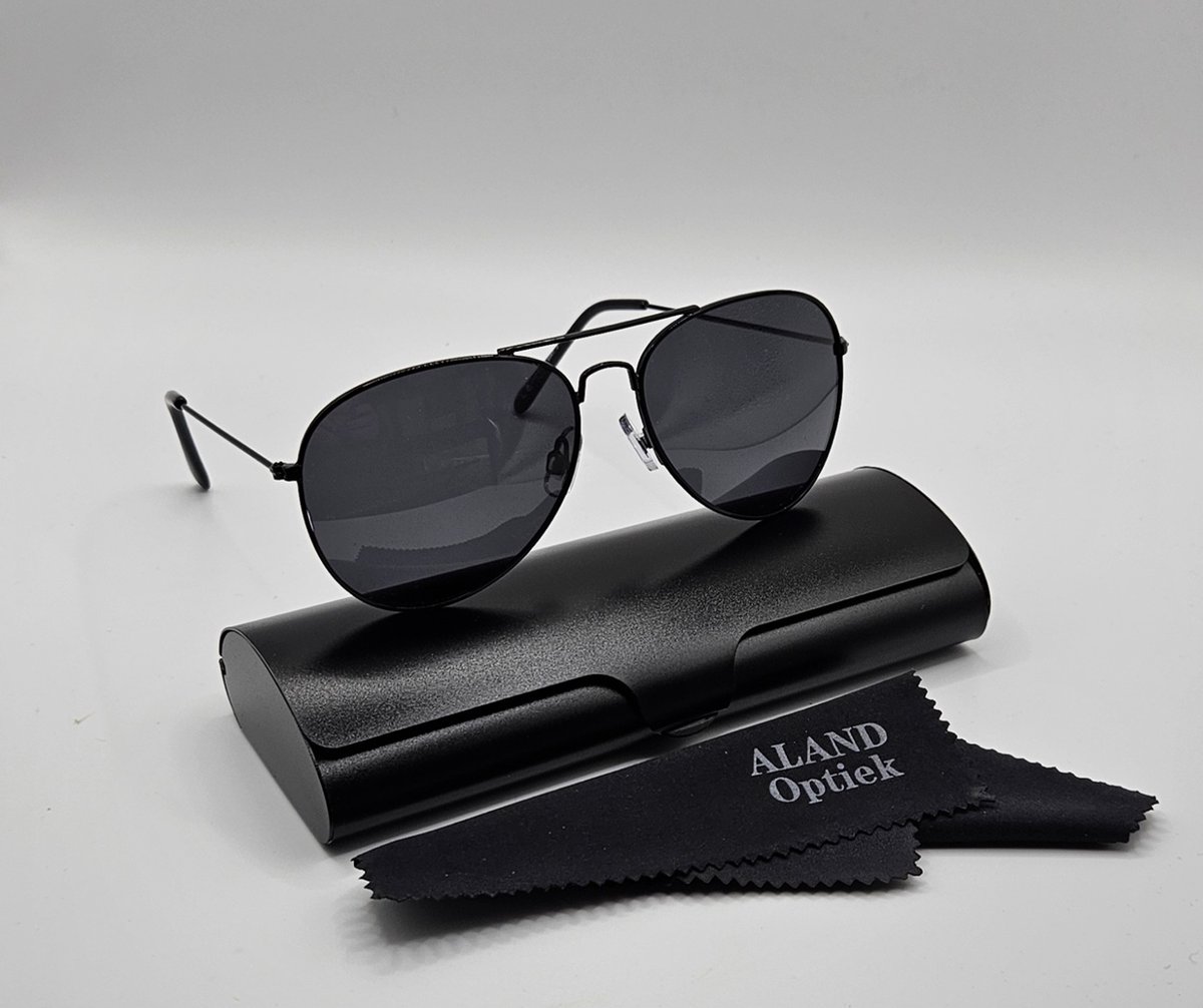 Unisex zonnebril gepolariseerd / pilotenbril / bril met harde brillenkoker en doekje - UV400 cat 3 - bril met brillenkoker / grijze lenzen - PZ2421 Geweldig cadeau / Aland optiek