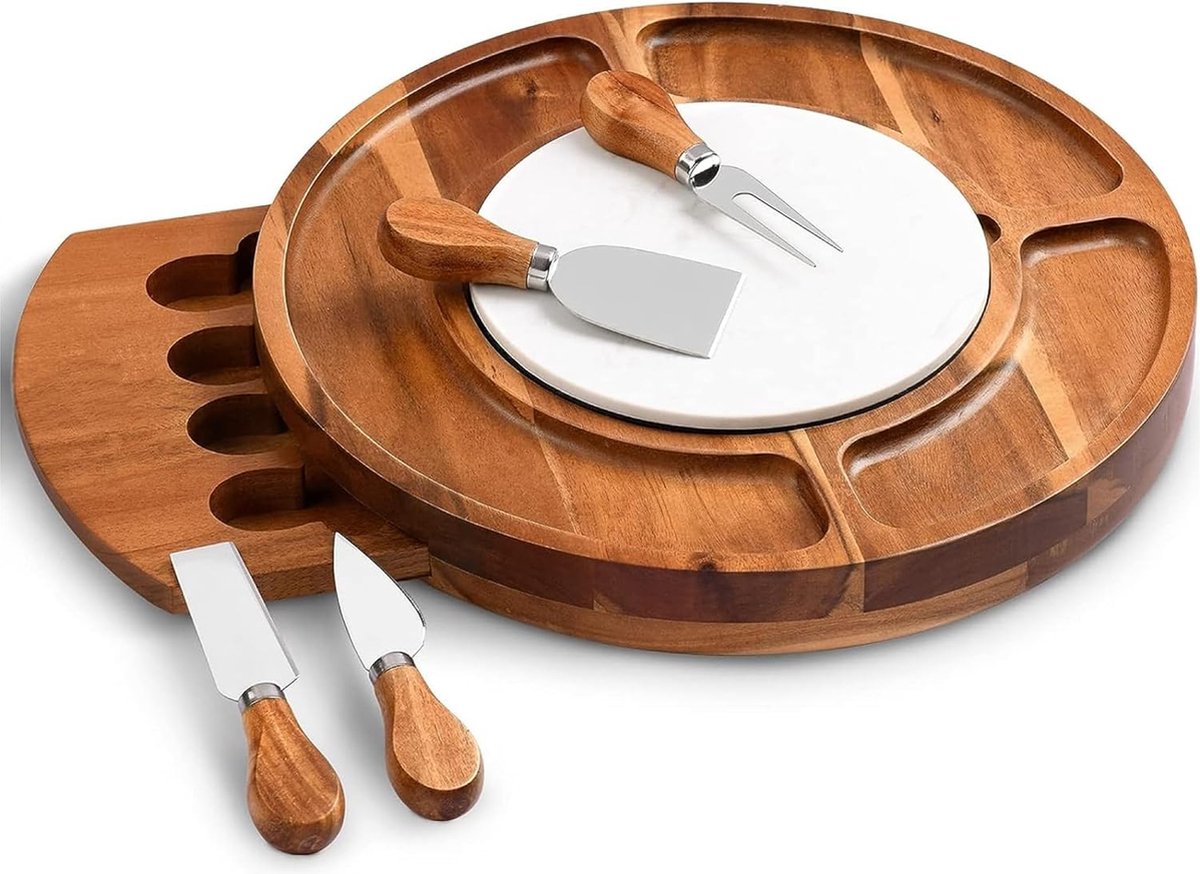 Tapasplank met kaasmes, vork en kelnermes