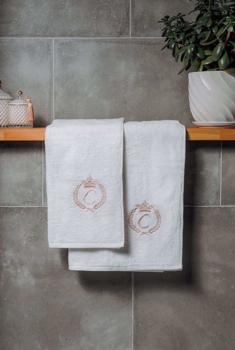 Embroidered Towel / Personalized Towel / Monogram towel / Beach Towel - Bath Towel White Letter C 50x70