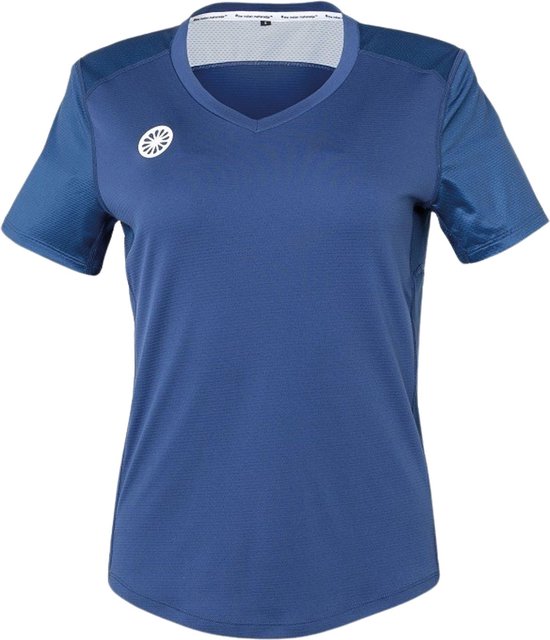 Donkerblauw sportshirt met korte mouwen, V-hals, mesh inzetstukken en wit logo.