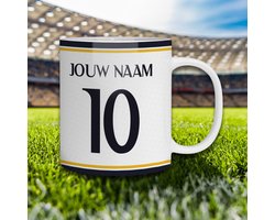 Real Madrid Voetbal Mok - Gepersonaliseerd Met jouw Naam en Nummer - Voetbal Shirt Op Mok - Real Madrid Artikelen Shirt Mok - 325 ml - Koffiemok - Voetbal Cadeau