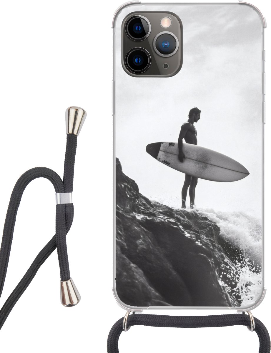 Telefoonhoesje Geschikt voor iPhone 11 Pro - Surfer - Rots - Oceaan - Golven - Siliconen - Crossbody - Backcover met Koord - Telefoonhoesje met koord - Hoesje met touw Telefoonhoesje